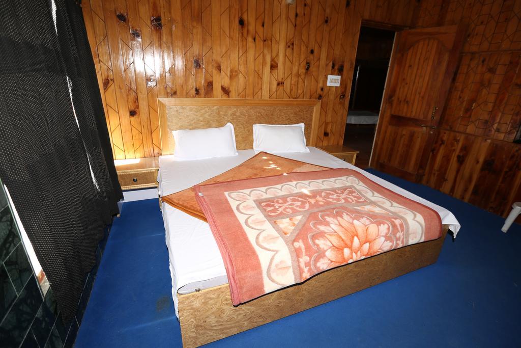 Hotel Ridge View Manāli Exteriér fotografie