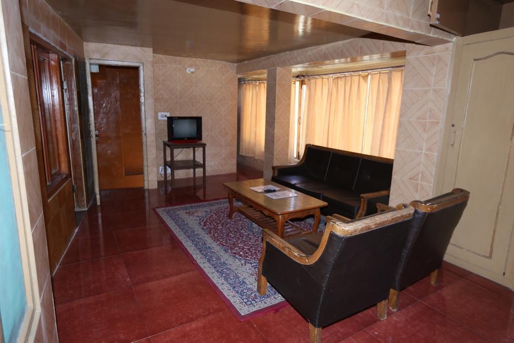 Hotel Ridge View Manāli Pokoj fotografie