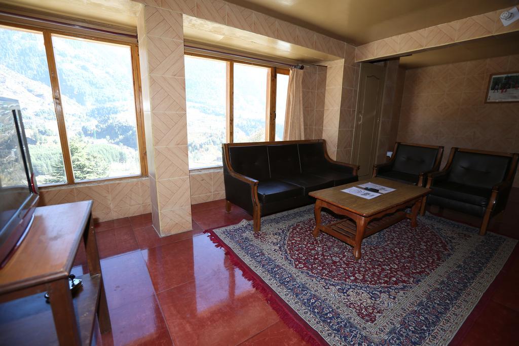 Hotel Ridge View Manāli Pokoj fotografie
